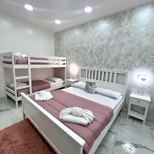 Mara House Napoli